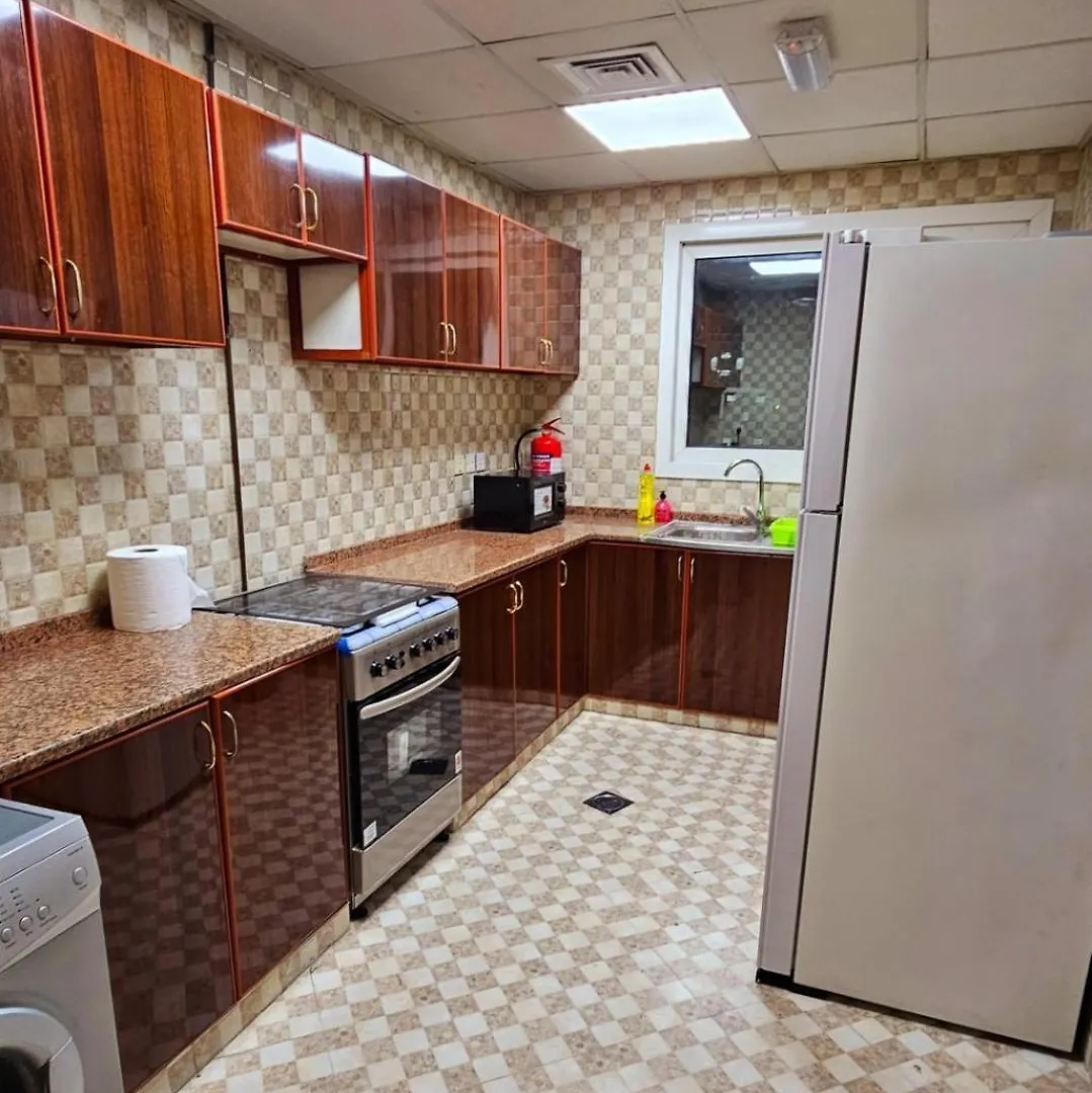 Luxury 5 Bedroom Apartment Including 5 Bathrooms Sharjah 0*,